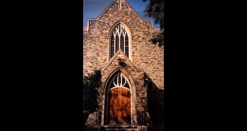Leaside-United-Church-Reclaimed-Stained-Glass-Window-Final-outside